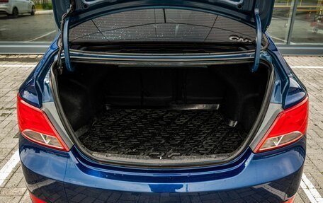 Hyundai Solaris II рестайлинг, 2014 год, 900 000 рублей, 24 фотография