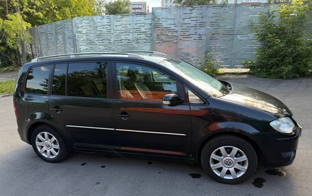 Volkswagen Touran III, 2007 год, 670 000 рублей, 4 фотография