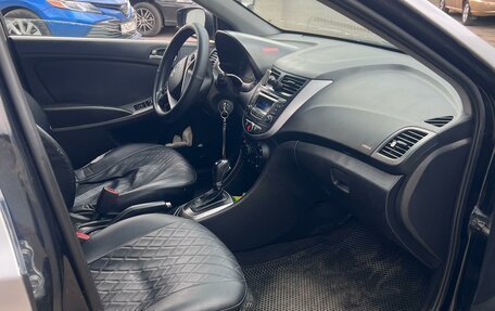 Hyundai Solaris II рестайлинг, 2015 год, 550 000 рублей, 12 фотография