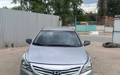 Hyundai Solaris II рестайлинг, 2015 год, 550 000 рублей, 7 фотография