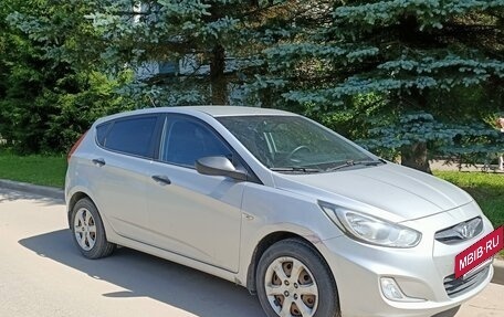 Hyundai Solaris II рестайлинг, 2013 год, 620 000 рублей, 2 фотография