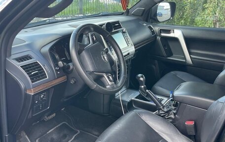 Toyota Land Cruiser Prado 150 рестайлинг 2, 2018 год, 4 900 000 рублей, 8 фотография