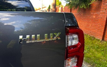 Toyota Hilux VIII, 2016 год, 3 200 000 рублей, 8 фотография
