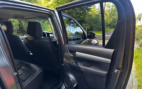 Toyota Hilux VIII, 2016 год, 3 200 000 рублей, 14 фотография