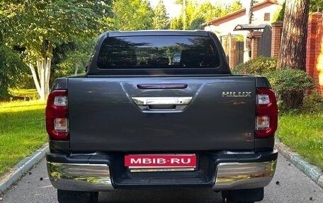 Toyota Hilux VIII, 2016 год, 3 200 000 рублей, 5 фотография