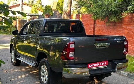 Toyota Hilux VIII, 2016 год, 3 200 000 рублей, 4 фотография