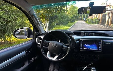 Toyota Hilux VIII, 2016 год, 3 200 000 рублей, 22 фотография