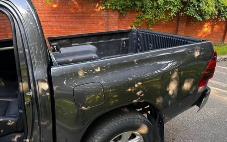 Toyota Hilux VIII, 2016 год, 3 200 000 рублей, 16 фотография