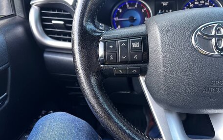 Toyota Hilux VIII, 2016 год, 3 200 000 рублей, 31 фотография