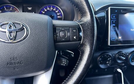 Toyota Hilux VIII, 2016 год, 3 200 000 рублей, 33 фотография
