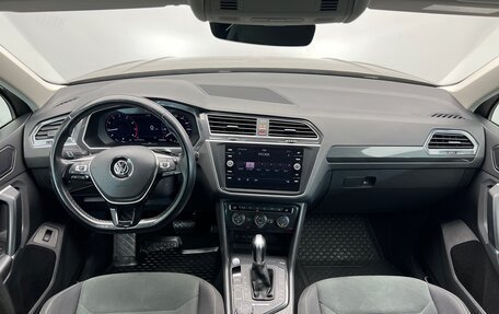 Volkswagen Tiguan II, 2017 год, 2 148 000 рублей, 15 фотография