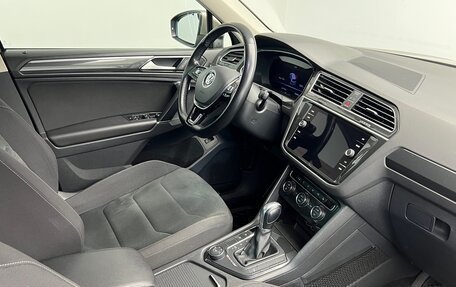 Volkswagen Tiguan II, 2017 год, 2 148 000 рублей, 22 фотография