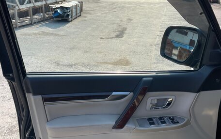 Mitsubishi Pajero IV, 2010 год, 2 400 000 рублей, 12 фотография