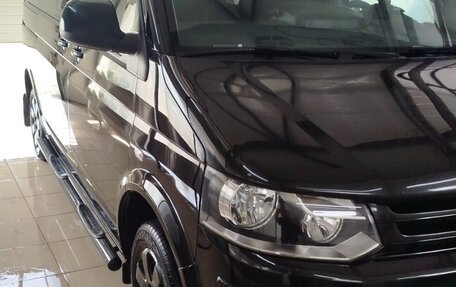 Volkswagen Caravelle T5, 2015 год, 3 150 000 рублей, 2 фотография