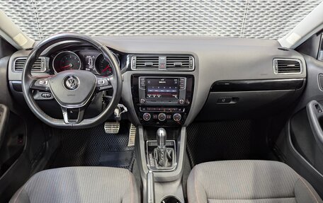 Volkswagen Jetta VI, 2018 год, 1 550 000 рублей, 23 фотография