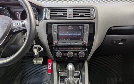 Volkswagen Jetta VI, 2018 год, 1 550 000 рублей, 27 фотография