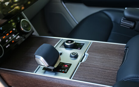 Land Rover Range Rover IV рестайлинг, 2023 год, 19 900 000 рублей, 22 фотография