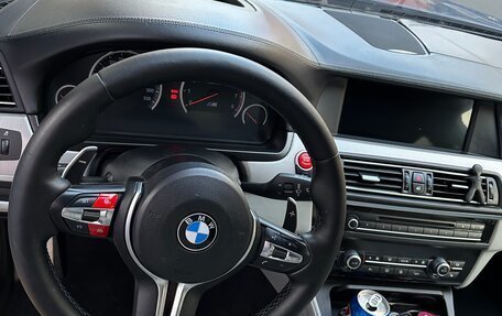 BMW M5, 2011 год, 3 060 000 рублей, 10 фотография