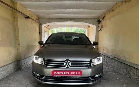 Volkswagen Passat B7, 2012 год, 1 355 000 рублей, 10 фотография