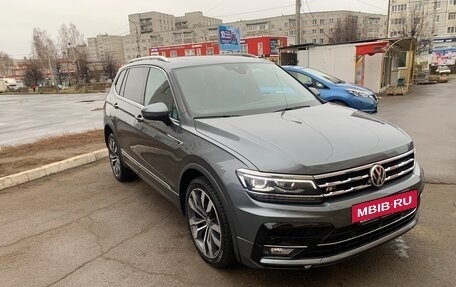 Volkswagen Tiguan II, 2021 год, 3 550 000 рублей, 3 фотография
