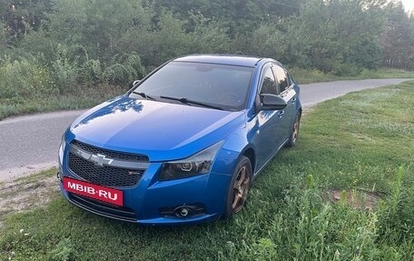 Chevrolet Cruze II, 2011 год, 860 000 рублей, 4 фотография