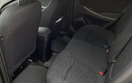 Hyundai Solaris II рестайлинг, 2014 год, 850 000 рублей, 9 фотография