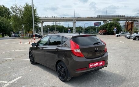 Hyundai Solaris II рестайлинг, 2014 год, 850 000 рублей, 3 фотография