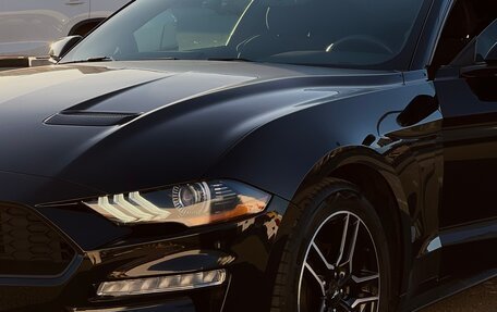 Ford Mustang VI рестайлинг, 2018 год, 2 750 000 рублей, 12 фотография