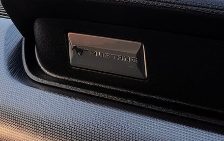 Ford Mustang VI рестайлинг, 2018 год, 2 750 000 рублей, 6 фотография