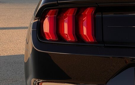 Ford Mustang VI рестайлинг, 2018 год, 2 750 000 рублей, 15 фотография