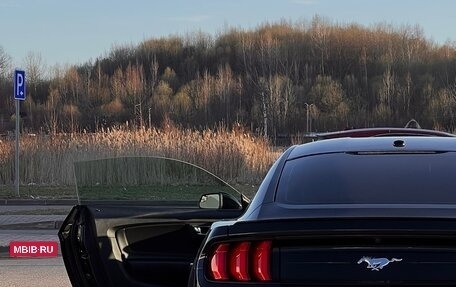 Ford Mustang VI рестайлинг, 2018 год, 2 750 000 рублей, 9 фотография