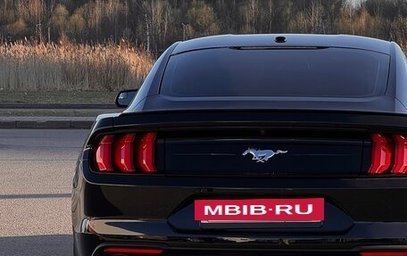 Ford Mustang VI рестайлинг, 2018 год, 2 750 000 рублей, 24 фотография