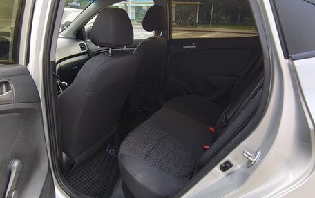 Hyundai Solaris II рестайлинг, 2015 год, 770 000 рублей, 3 фотография