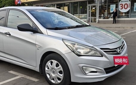 Hyundai Solaris II рестайлинг, 2015 год, 770 000 рублей, 6 фотография