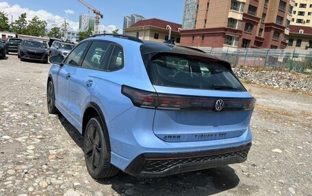 Volkswagen Tiguan, 2025 год, 3 935 000 рублей, 3 фотография