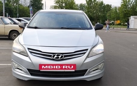 Hyundai Solaris II рестайлинг, 2015 год, 770 000 рублей, 13 фотография