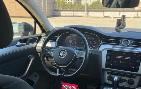 Volkswagen Passat B8 рестайлинг, 2018 год, 1 990 000 рублей, 12 фотография