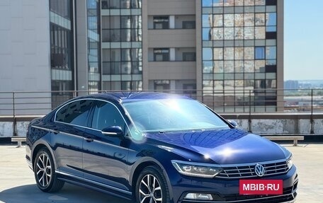 Volkswagen Passat B8 рестайлинг, 2018 год, 1 990 000 рублей, 7 фотография