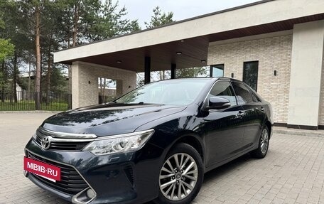 Toyota Camry, 2015 год, 2 050 000 рублей, 10 фотография