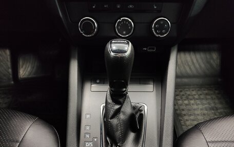 Skoda Octavia, 2018 год, 999 000 рублей, 13 фотография
