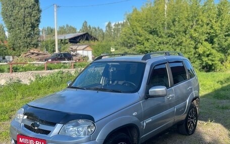 Chevrolet Niva I рестайлинг, 2012 год, 635 000 рублей, 2 фотография