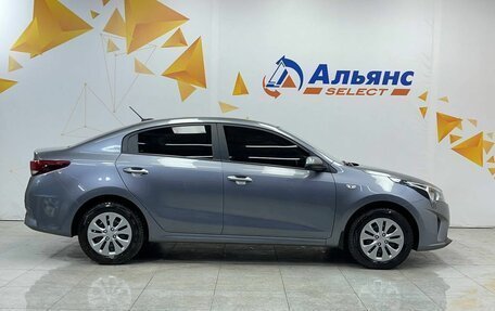KIA Rio IV, 2021 год, 1 900 000 рублей, 2 фотография