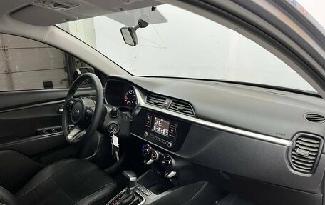 KIA Rio IV, 2021 год, 1 900 000 рублей, 12 фотография