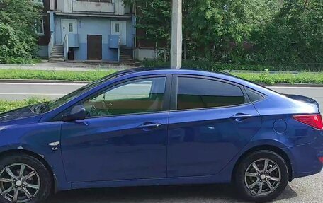 Hyundai Solaris II рестайлинг, 2015 год, 700 000 рублей, 1 фотография