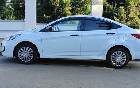 Hyundai Solaris II рестайлинг, 2013 год, 950 000 рублей, 1 фотография