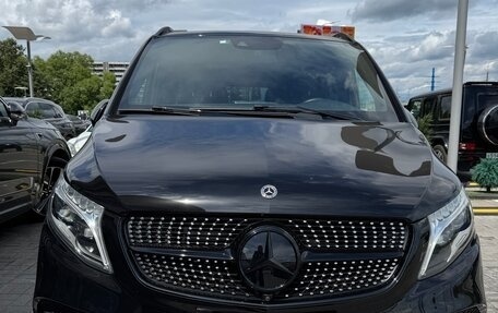 Mercedes-Benz V-Класс, 2021 год, 9 500 000 рублей, 1 фотография