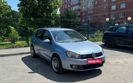 Volkswagen Golf VI, 2010 год, 910 000 рублей, 2 фотография