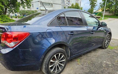 Chevrolet Cruze II, 2010 год, 615 000 рублей, 2 фотография