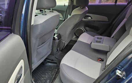 Chevrolet Cruze II, 2010 год, 615 000 рублей, 20 фотография