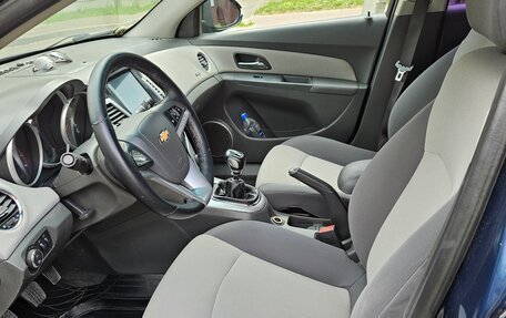 Chevrolet Cruze II, 2010 год, 615 000 рублей, 19 фотография